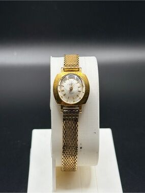Vintage Orient 21J Ladies Watch Gold Mesh A351-80900 AS IS missing stem